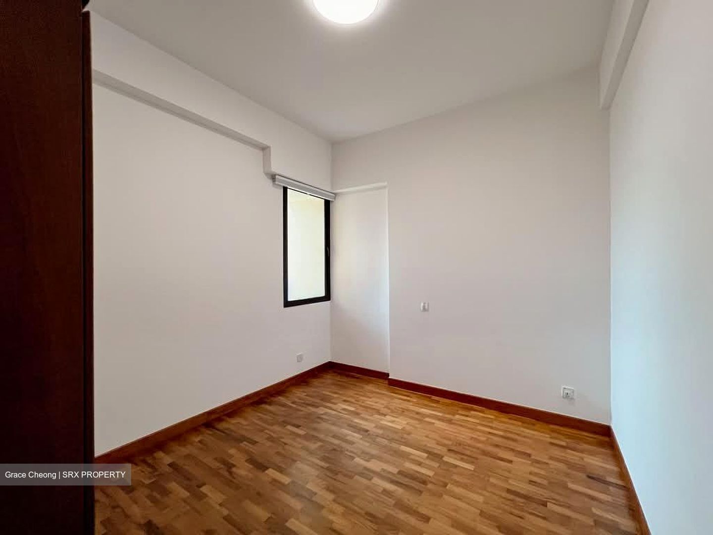 Simsville (D14), Condominium #557553881